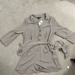 Beige collared romper, long sleeve